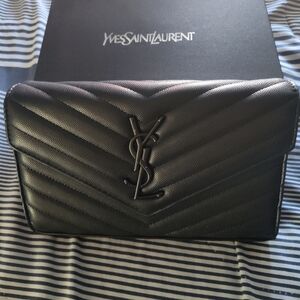 YSL CLASSIC CASSANDRE CHAIN WALLET IN GRAIN DE POUDRE LEATHER
